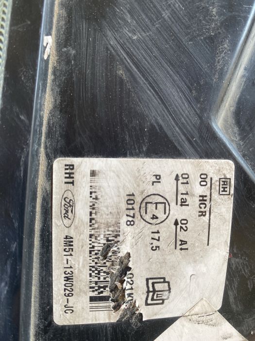 Десен фар за форд фокус