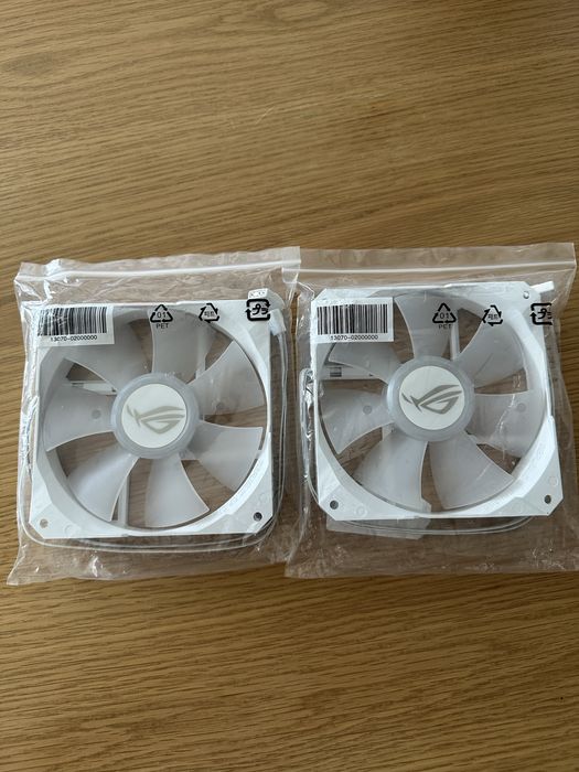 2x ASUS ROG RYUO Fan Model 12 RGB Бели