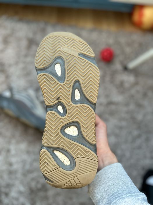 Yeezy 700 v2 Tephra (nu bape supreme jordan nike adidas amiri gucci)