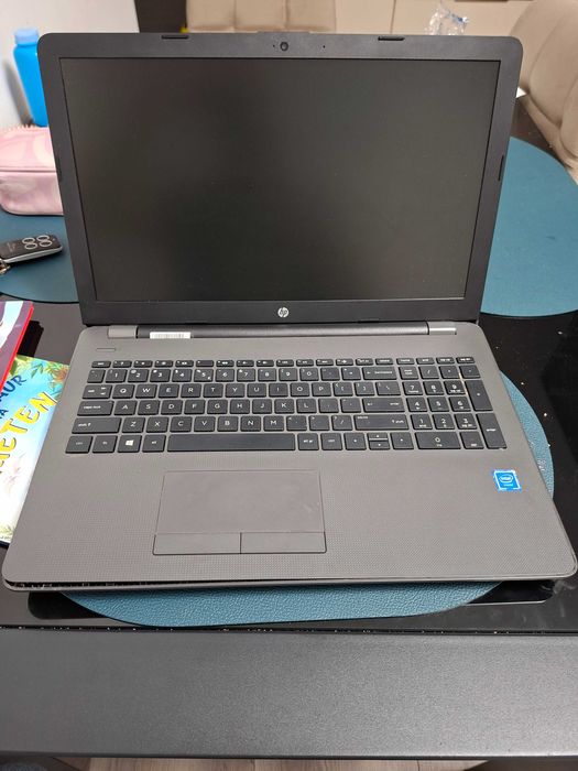 HP 250 G6 piese All in one Acer 24"