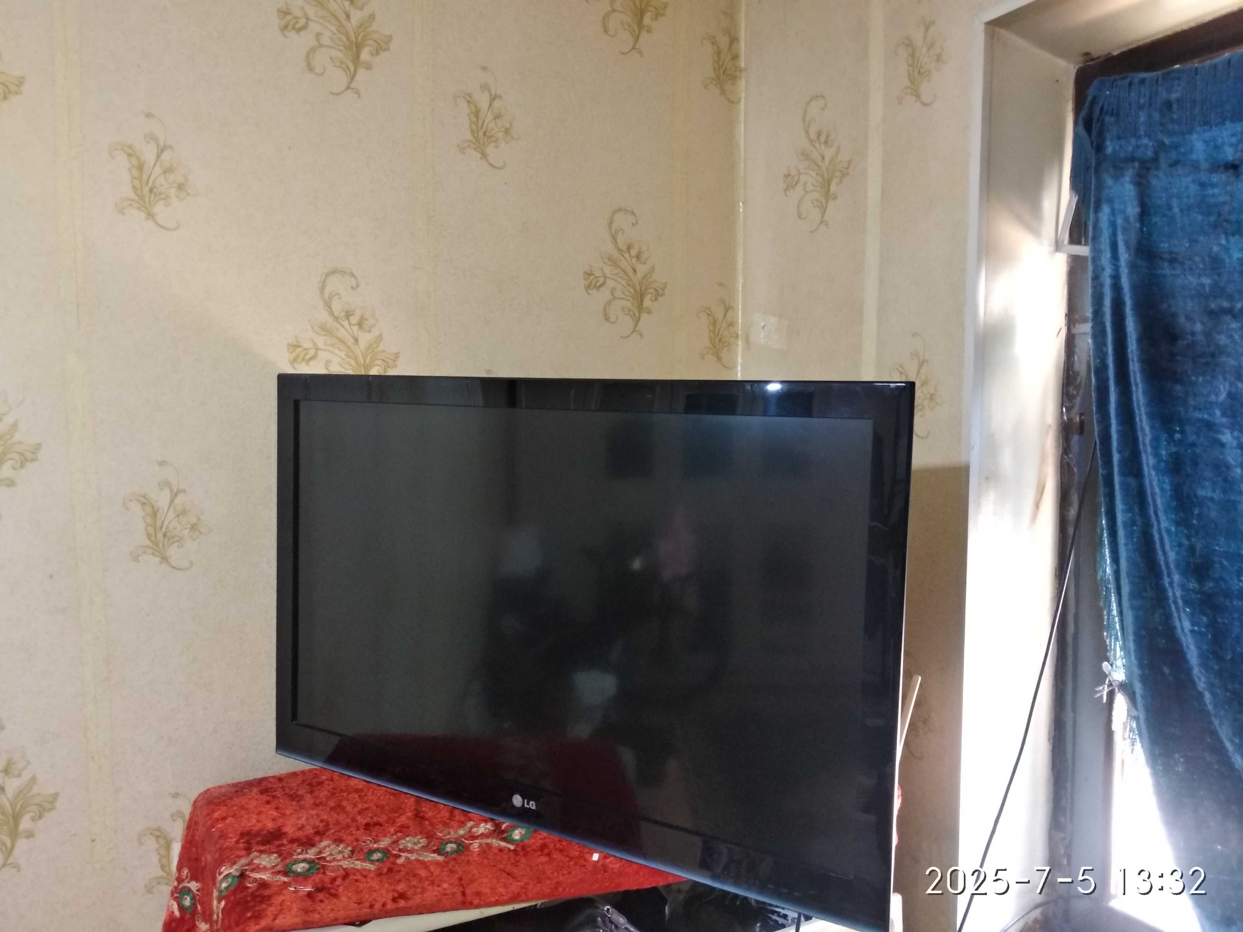 Продается телевизор LG