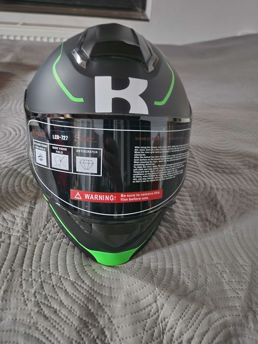 Casca moto cu Bluetooth.  Marca Leopard numarul L