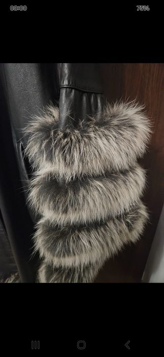 Haina piele cu vulpe argintie