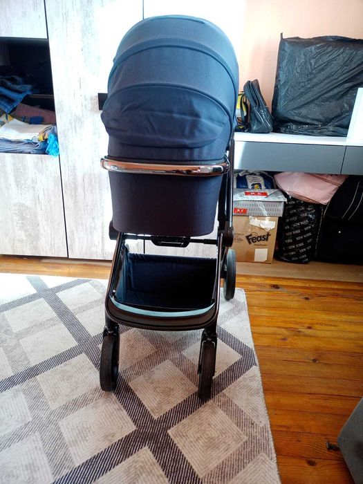 Продавам количка 2 в 1.