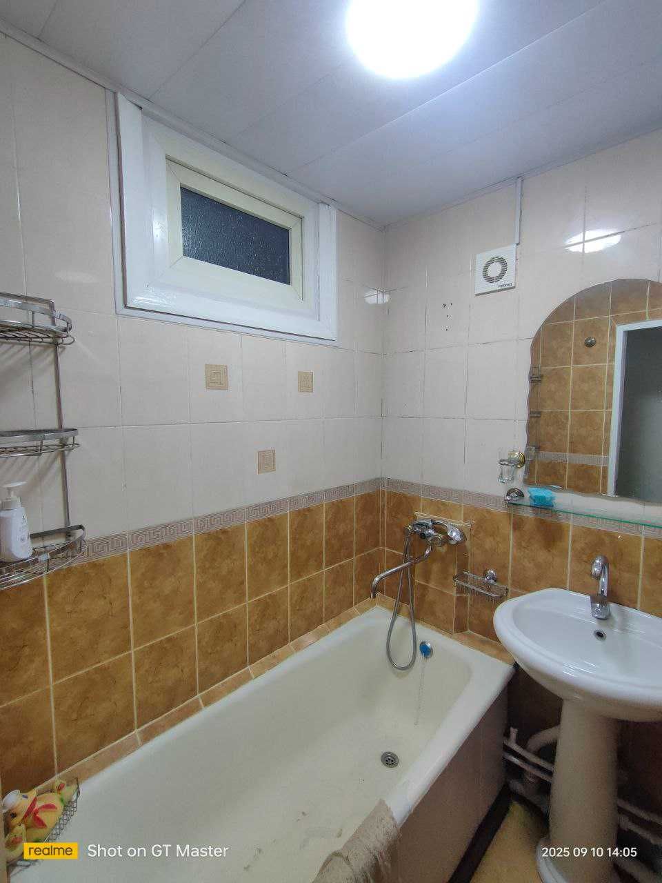 Продается 3 комнатная, 67 м², кирпич, учтепинский район