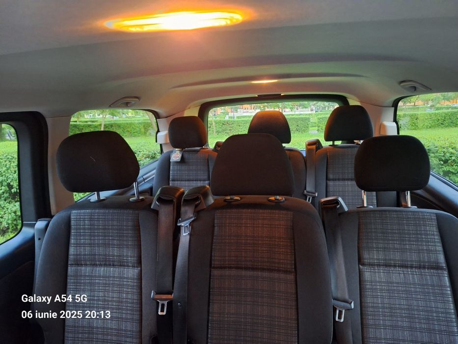 Închiriez Microbuz Mercedes Vito 8+1 locuri / Rent a car