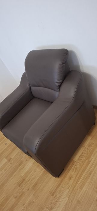 Canapea extensibila cu 2 fotolii