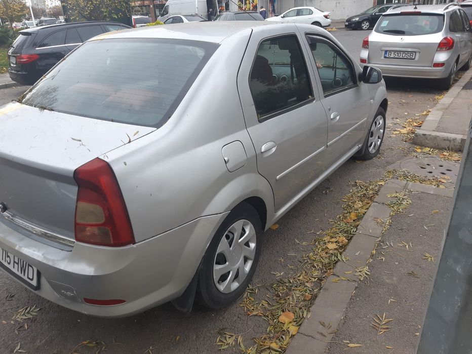 Vând logan 1.2 2011