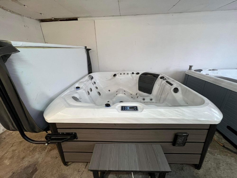 Jacuzzi Ewerest pentru exterior