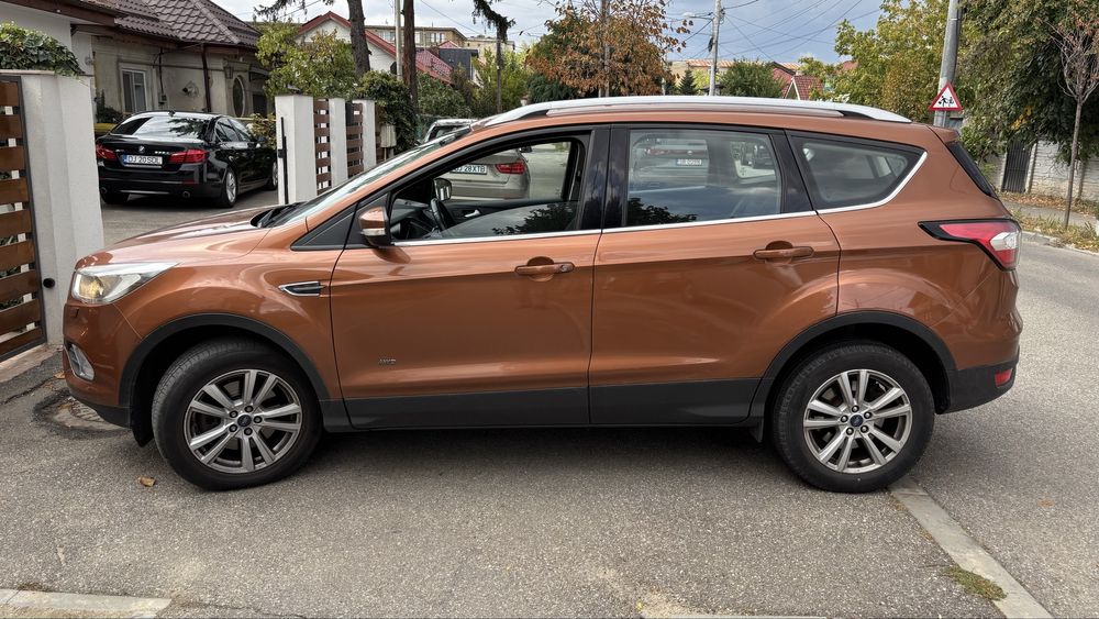 Vand Ford Kuga AWD