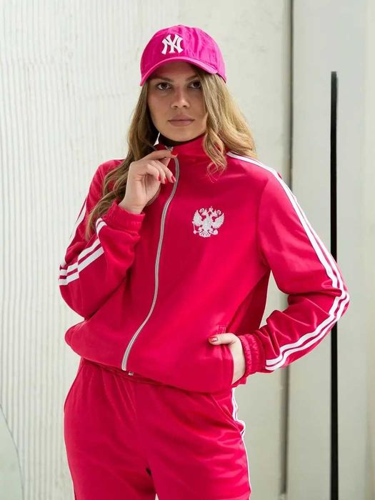 Спортивные костюмы  финские  48 50- 54 размеры