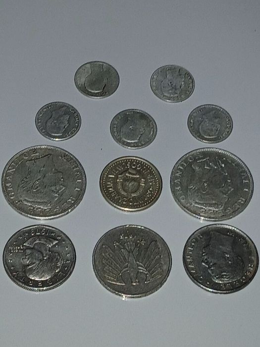 VÂND MONEDE VECHI din  ARGINT pentru colecție...Aștept Oferte