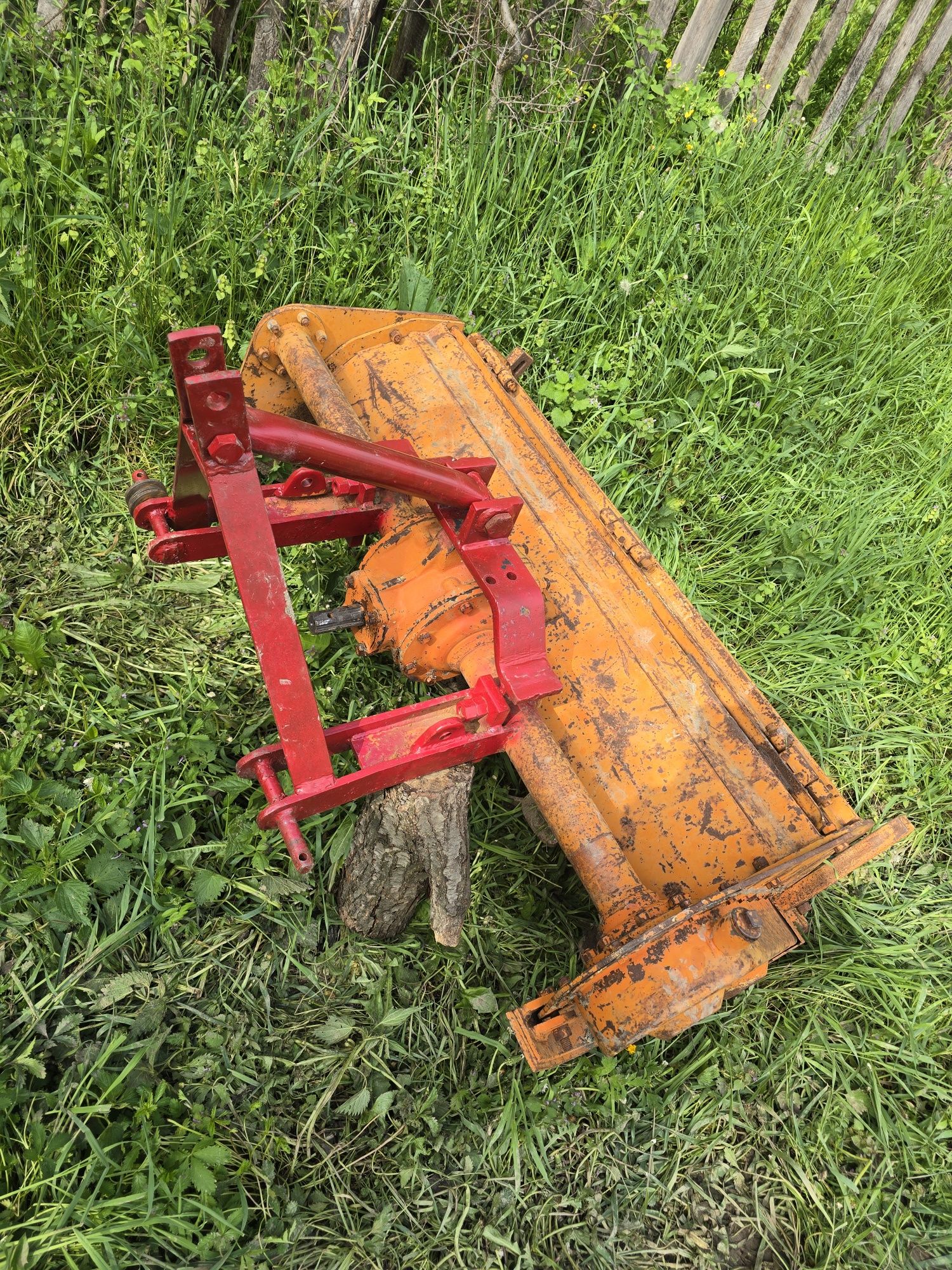 Vând tractor same