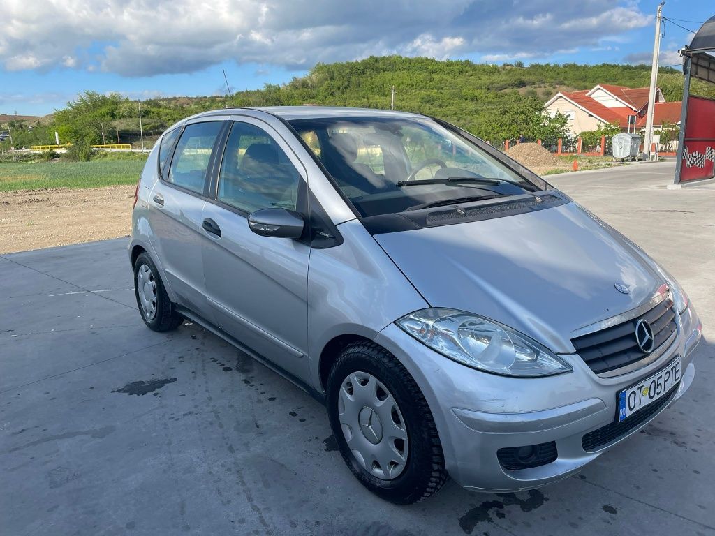 Vând Mercedes Benz A160