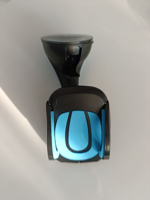 suport telefon in parbriz auto