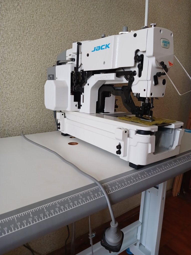 Петельная швейная машина Jack JK-T781E-Q