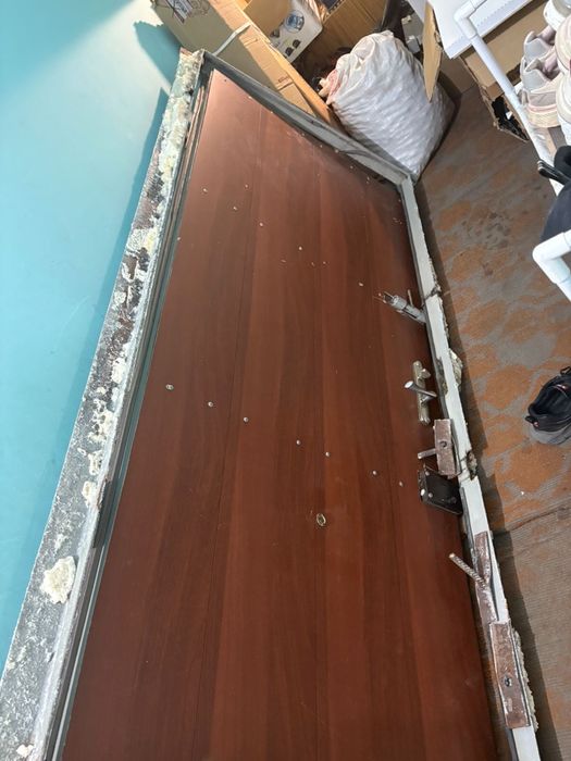 Продам железную данрь