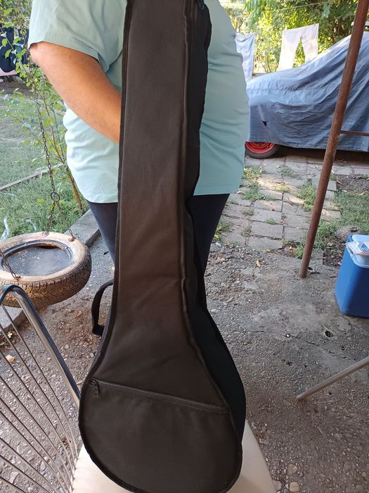 Vând Mandolina Octava-Bouzouki Irlandez