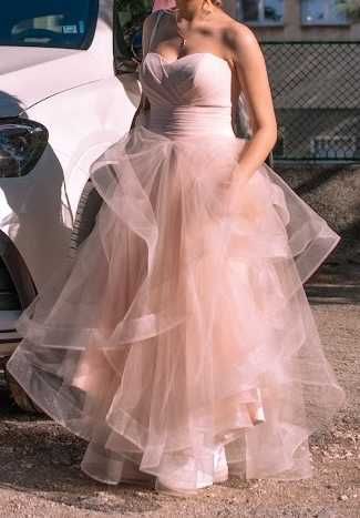 Бална рокля - нежно розово