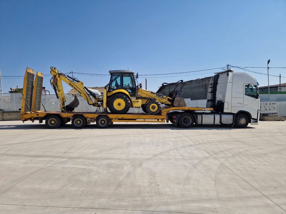 Buldoexcavator de închiriat Cupe 30/60/90 Taluz