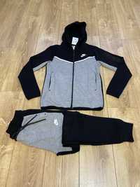 Trening Tech Fleece Nike marimea S,M,L,XL,XXL