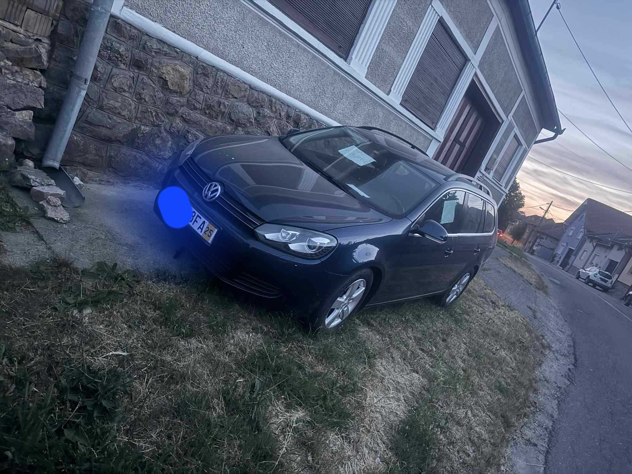 Golf 6 Euro 5 Recent adus din Germania an 2011  full dotãri 3999 euro