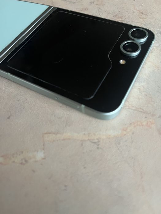 Самаунг флип 6/ samsung flip 6