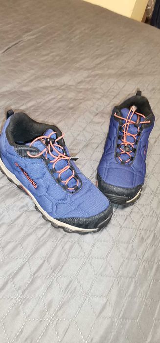 Ghete Columbia, marime 39, pret 150 lei