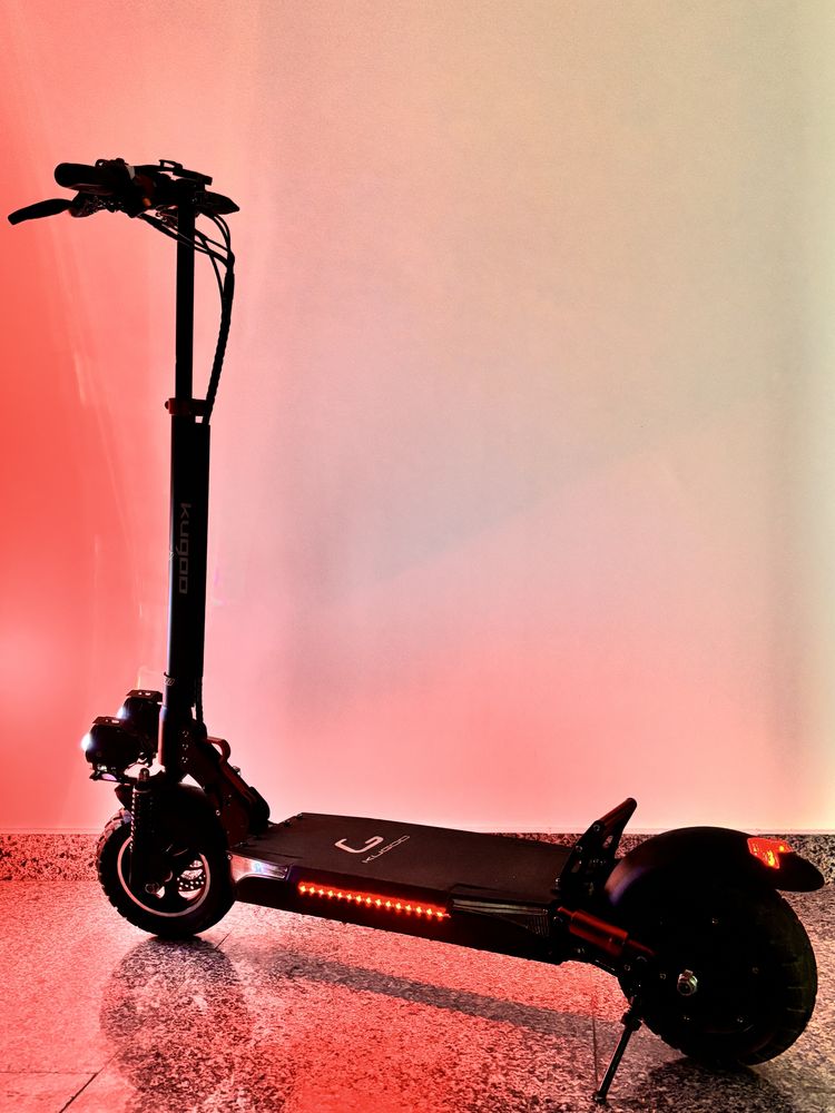 Vând / Schimb Trotinetă Electrica Kugoo m4 Pro Plus • Stare Noua