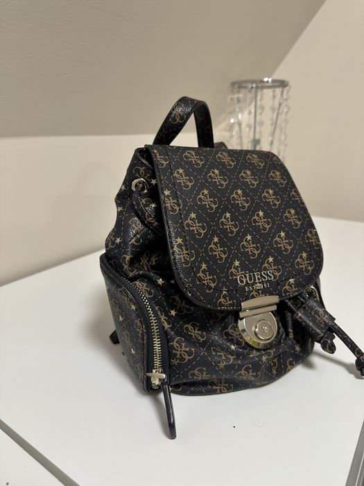 Малка раница Guess