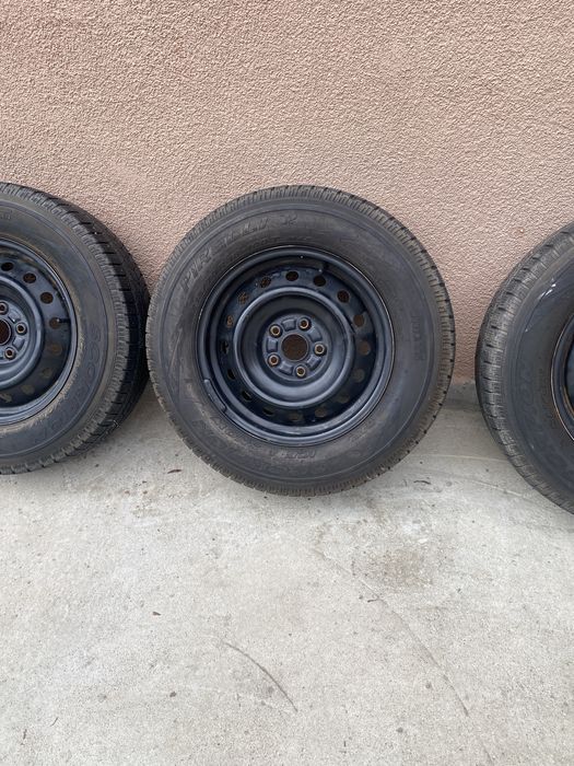 Jante roti cauciucuri 215/70/16 100T de iarna Rav 4 pe 16 de tabla