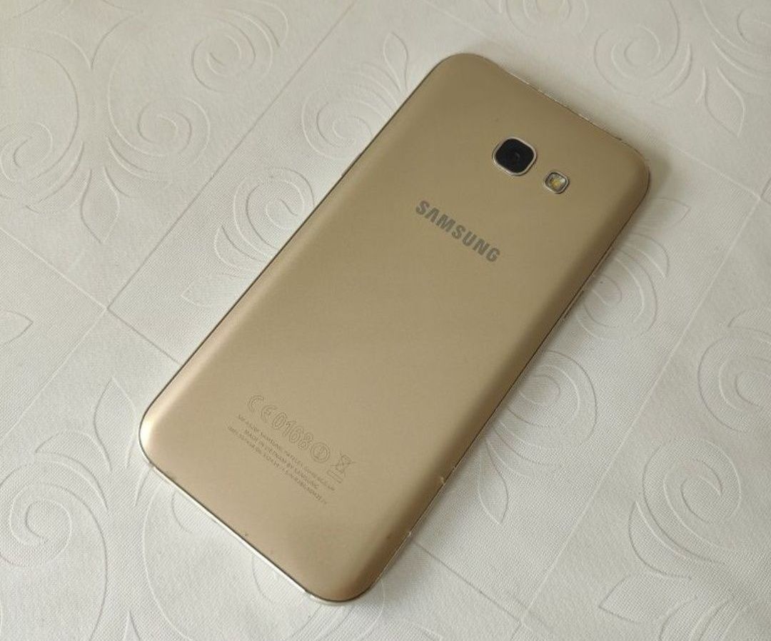 Продаю смартфон Samsung Galaxy А5