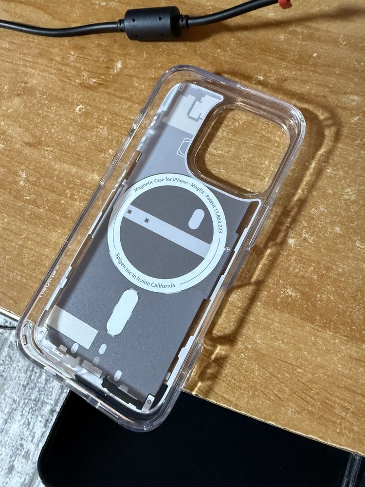 Huse Iphone 16 Pro