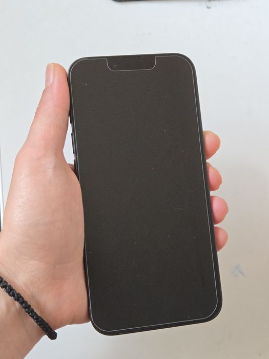 Vand telefon iPhone 16e
