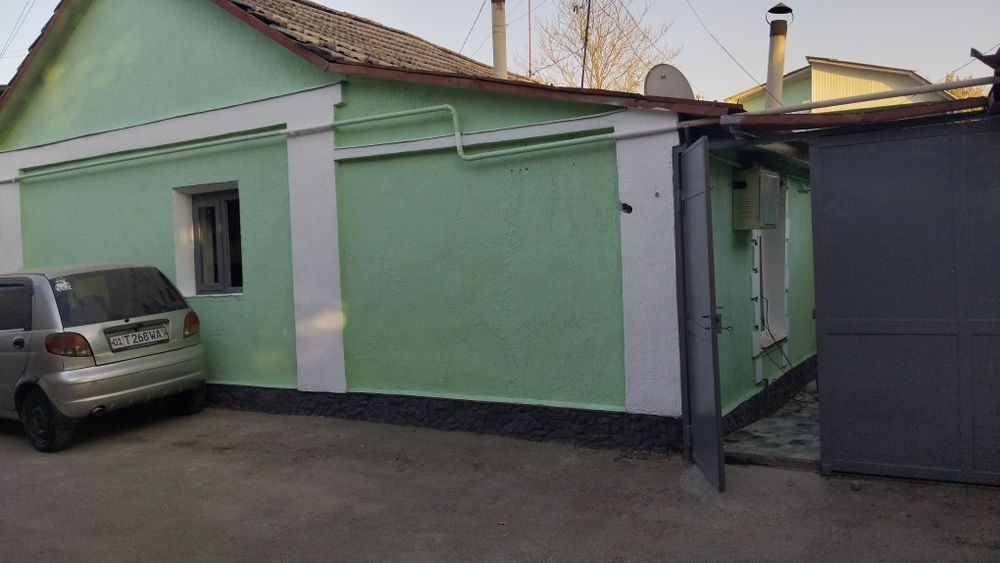 Срочно продается  2 дома. На участке 1.3 сот Яшнабад, Шумиловский горо