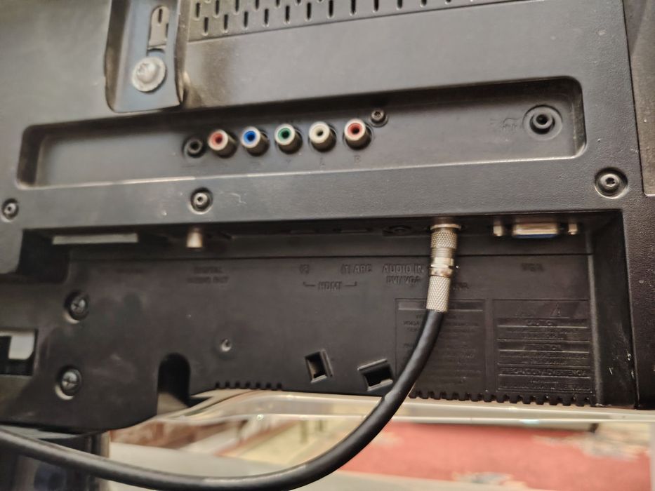 Телевизор Phillips 32 led Hd