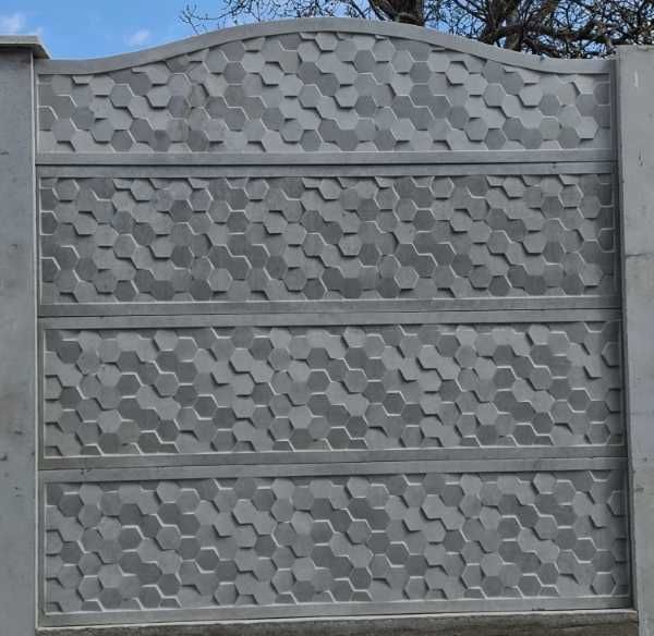 Garduri din placi de beton