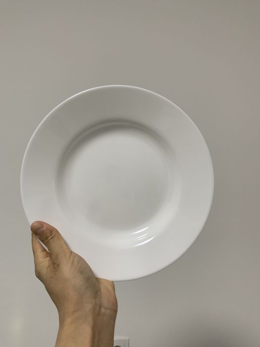 Тарелки все по 2 вида большие и плоские Люминарк ,