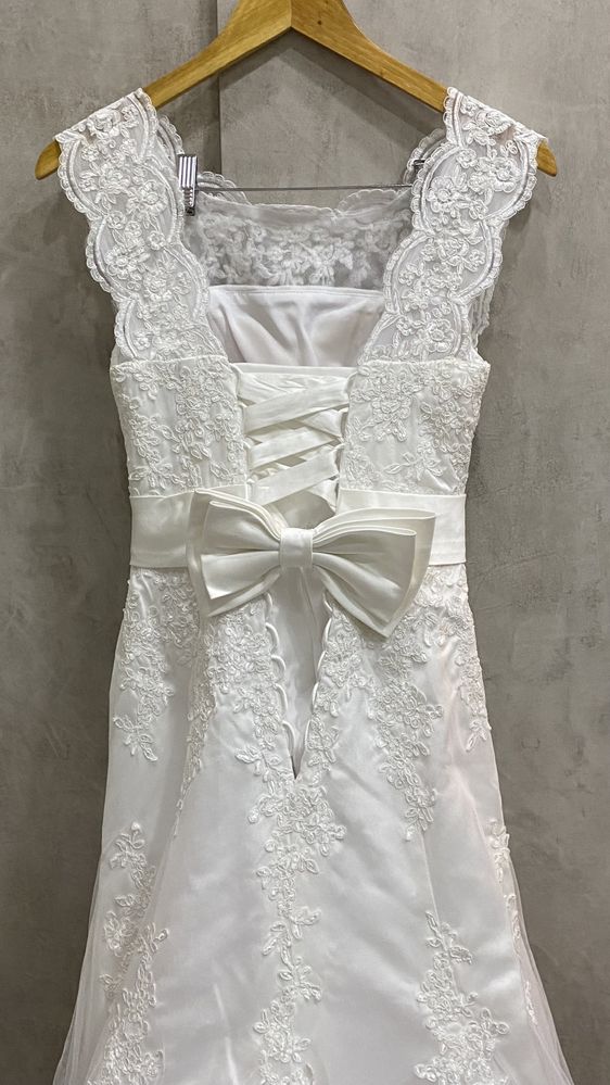Нежное Свадебное платье цвета Айвори