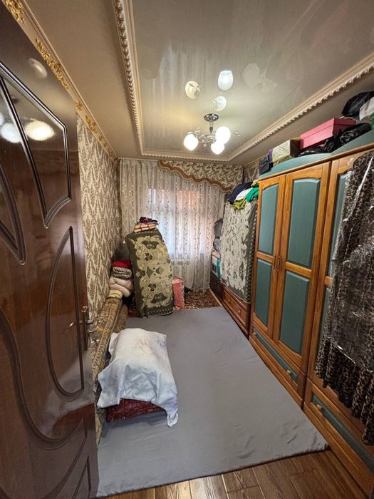 Продаю квартиру в Яшнабадском районе Авиасозлар-3, 3х переделан 4х ком