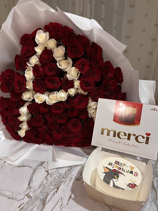 Цветы свежие с буквой А 101 роза