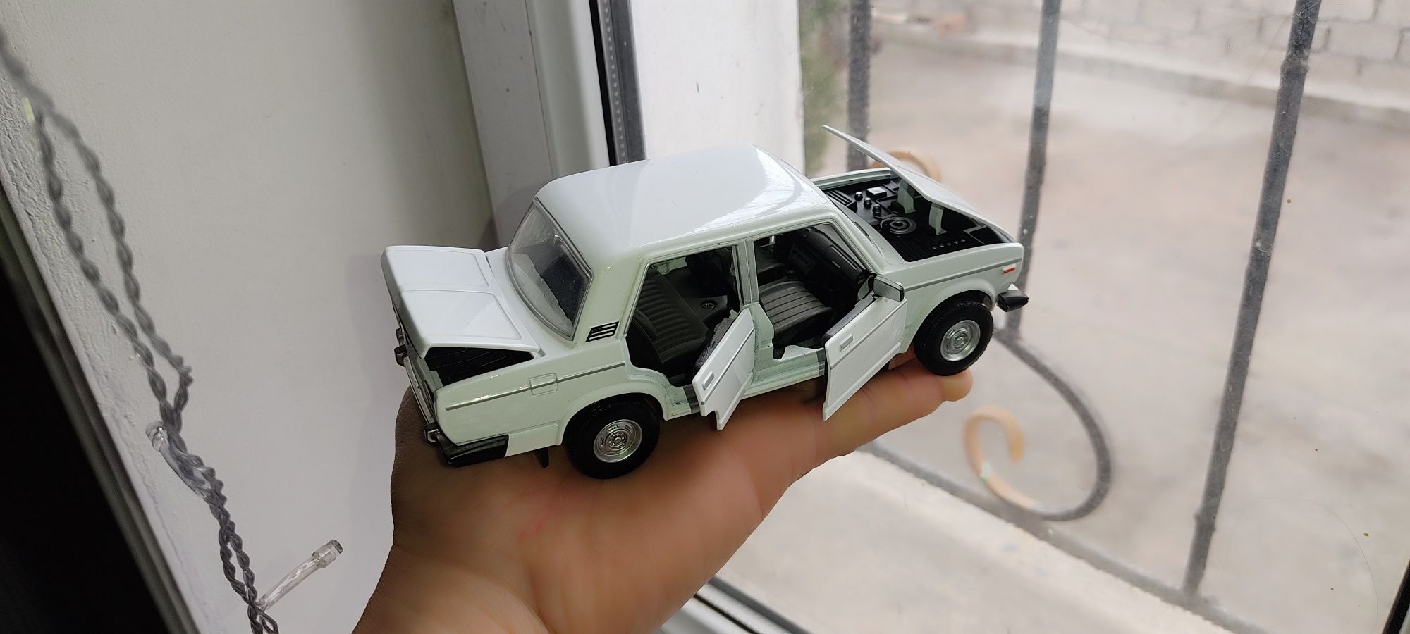 Продам игрушка машина