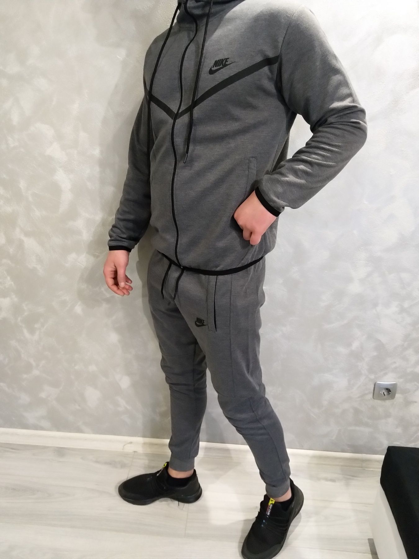 Спортен екип Nike Tech Fleece