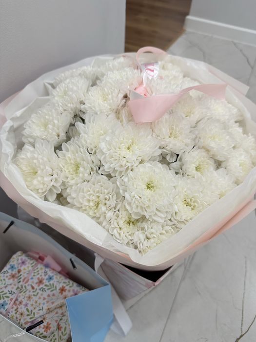 Красивый букет с коробкой