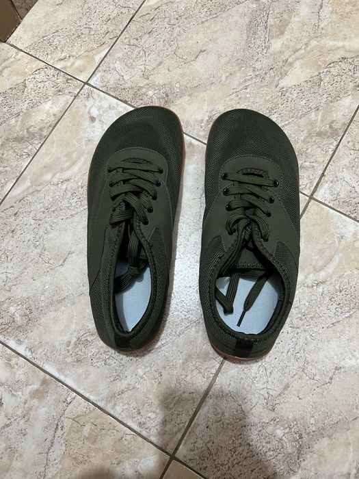 Боси обувки 43 номер