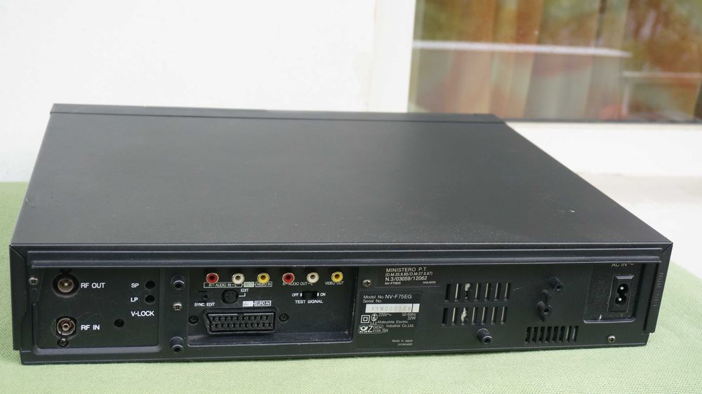 Video recorder VHS Panasonic NV-F75 stereo Hi-Fi DEFECT