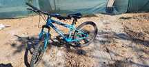 Vând bicicleta pe 24 Inch