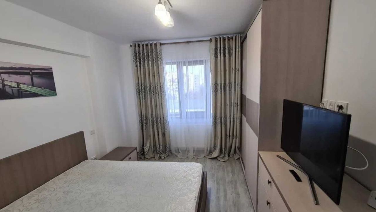 Дава се под наем Тристаен апартамент в Пловдив, Южен - 88 кв.м за 255 € - Снимка #2
