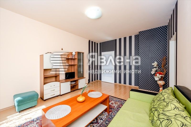Продава се Тристаен апартамент в София, Дървеница - 86 кв.м за 2325 €/кв.м - Снимка #1