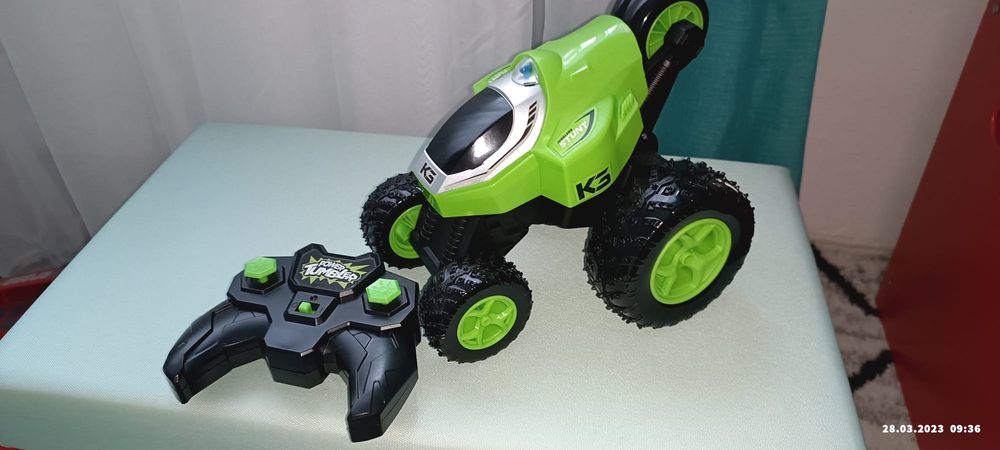 Mașinuță cu telecomanda